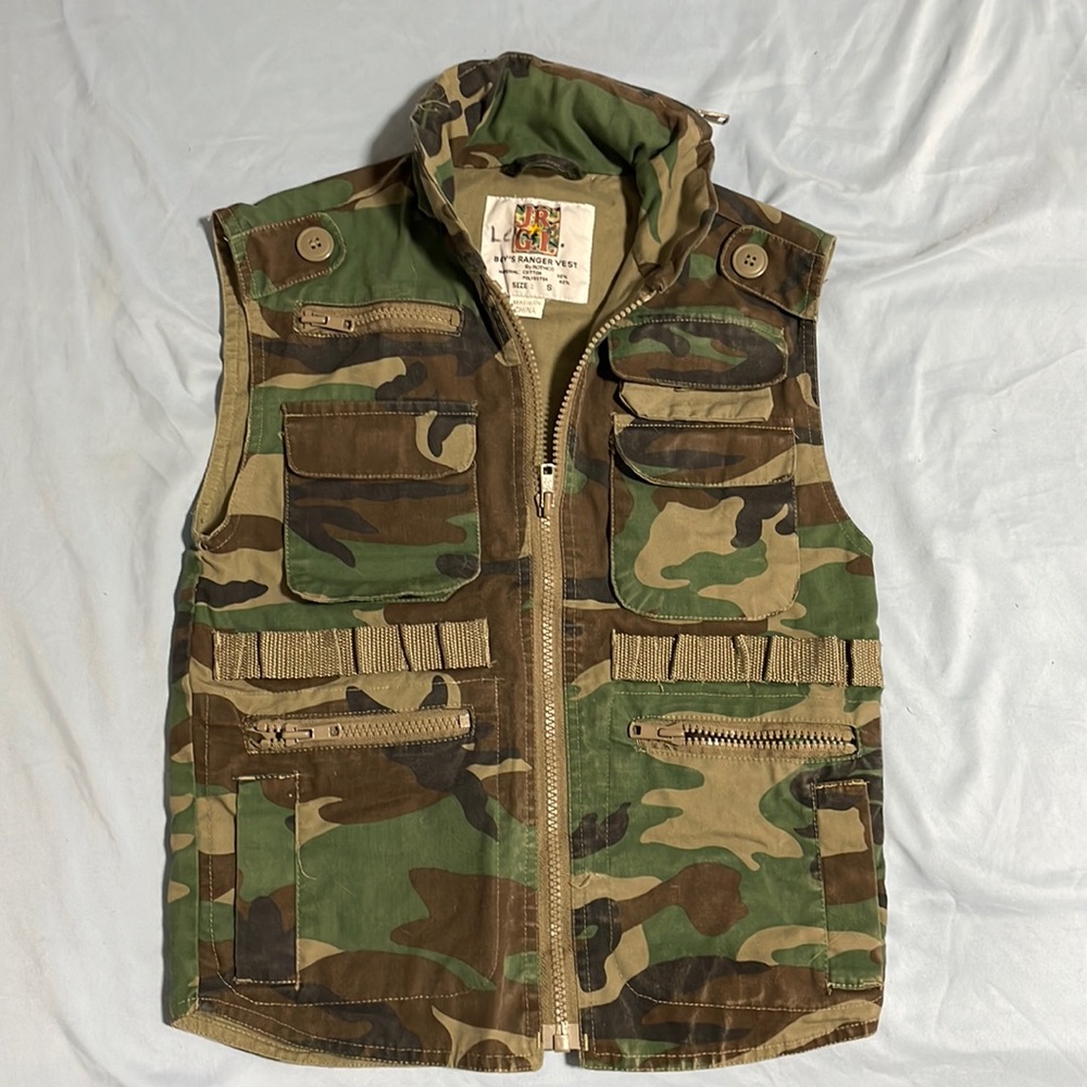 Kids ranged vest size small